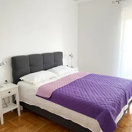Apartment Jelena *